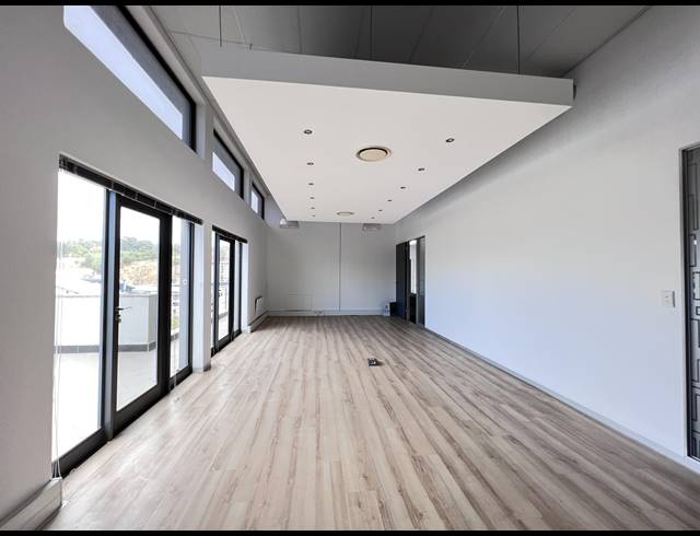 375M² OFFICE TO LET IN TYGERFALLS